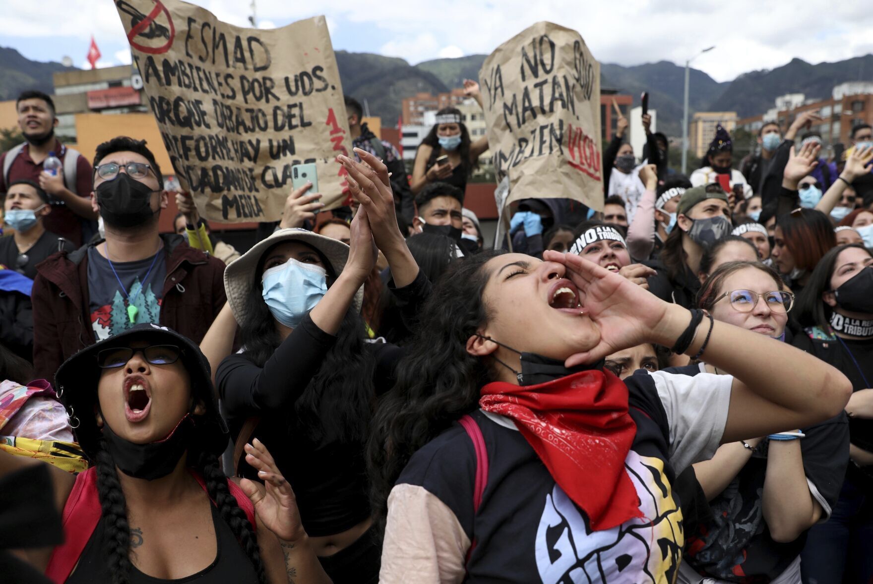 APTOPIX Virus Outbreak Colombia - May Day